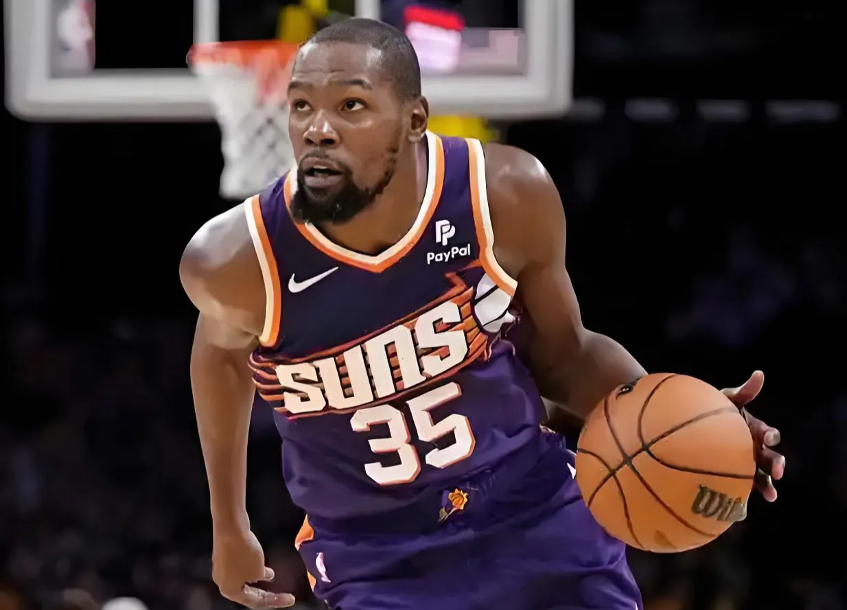 关于菲尼克斯太阳训练开放日，国际比赛日临场应变引欢呼，荷甲在即，年轻球员得到机会的信息-九游官方入口